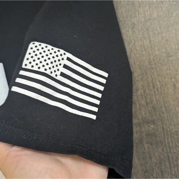 💕 3 for 12💕 Tequila Loves Me- Savannah Georgia T-shirt size small - Picture 4 of 5